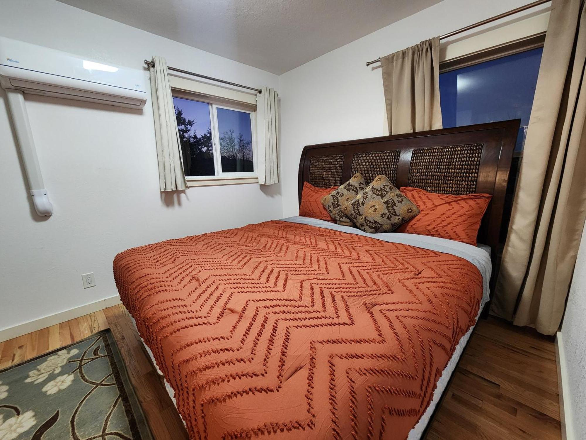 Comfortable Jacksonville House メドフォード エクステリア 写真