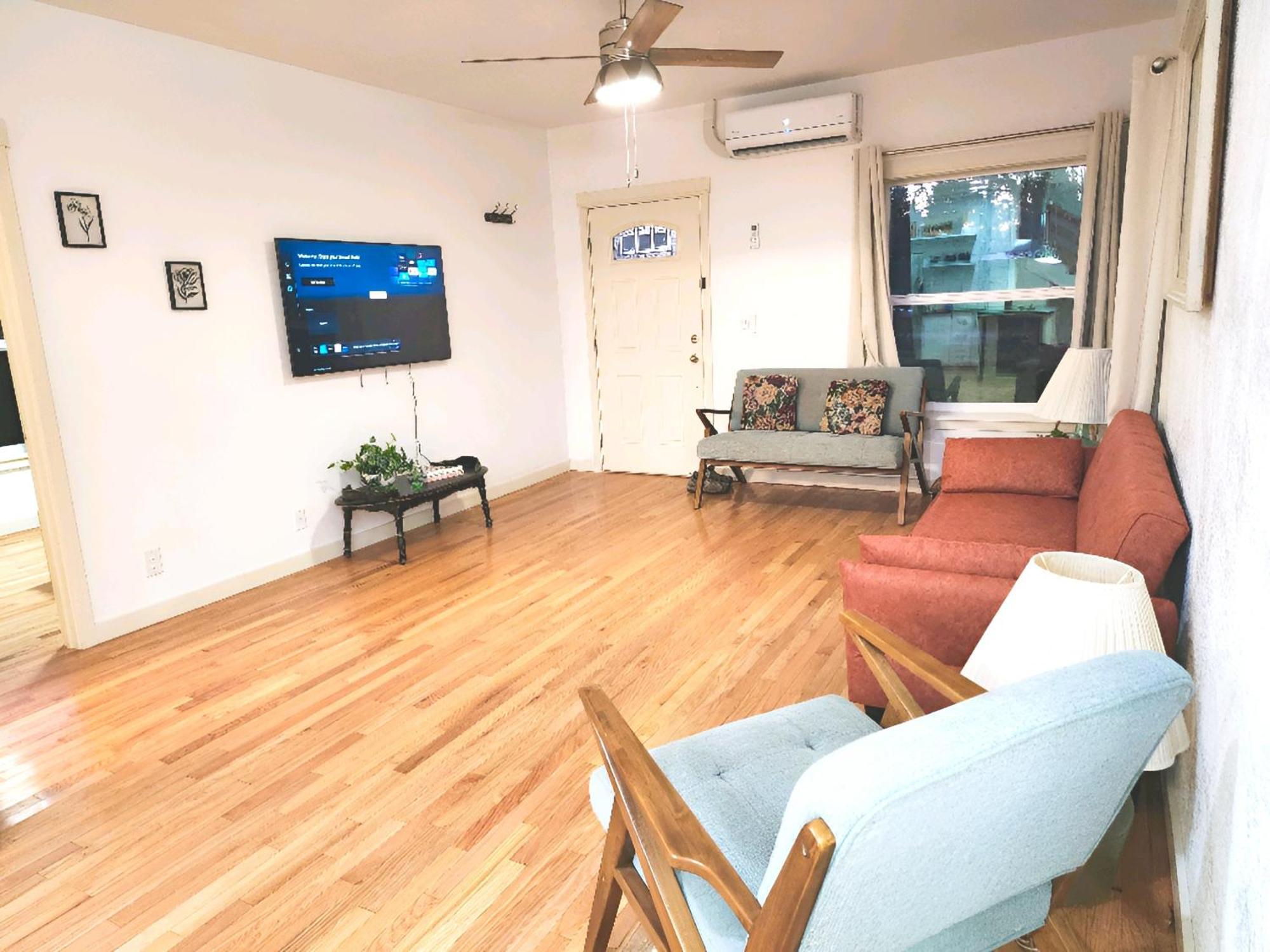 Comfortable Jacksonville House メドフォード エクステリア 写真