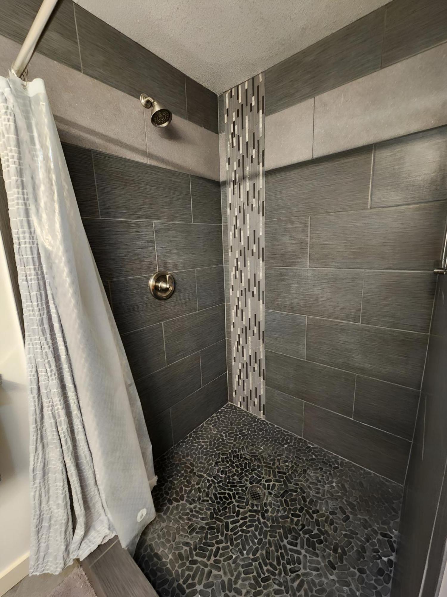 Comfortable Jacksonville House メドフォード エクステリア 写真